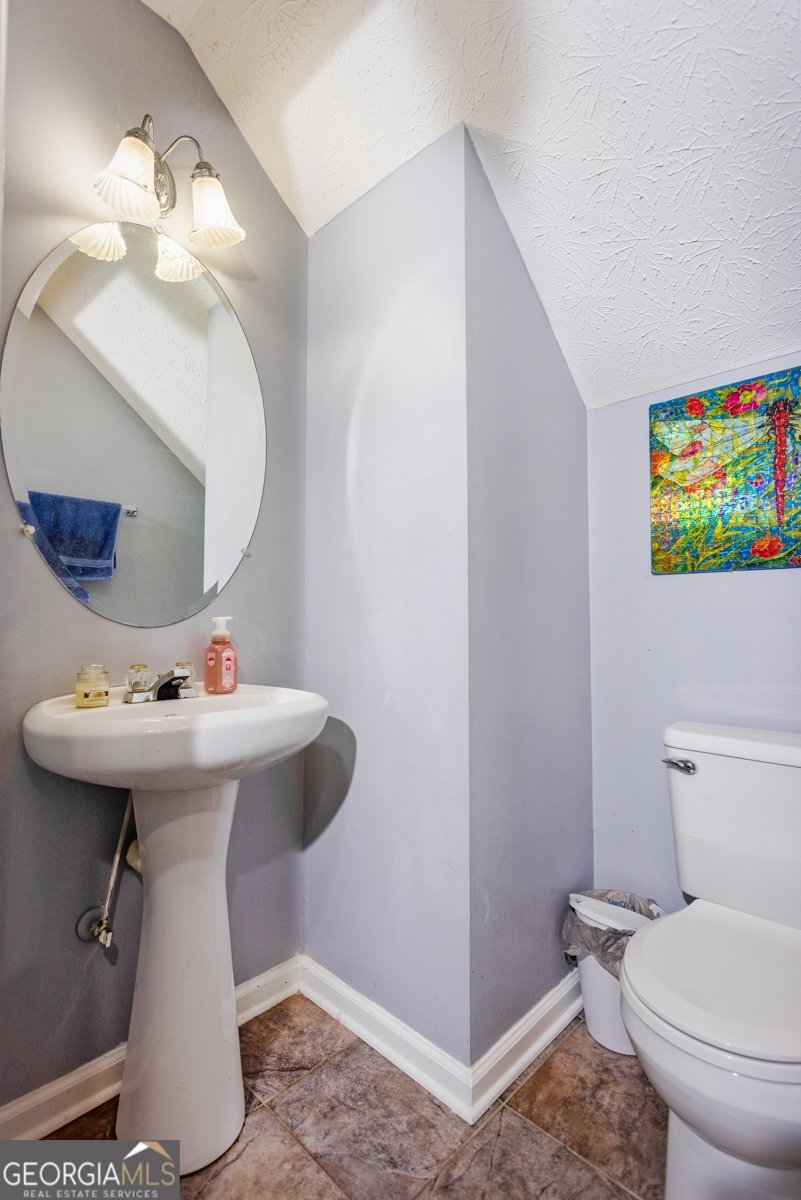 269 Silver Ridge Drive Dallas - 20