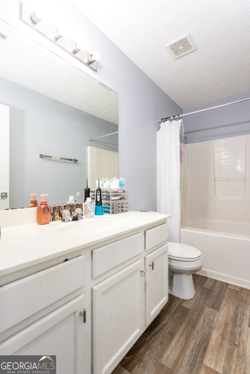 269 Silver Ridge Drive Dallas - 25