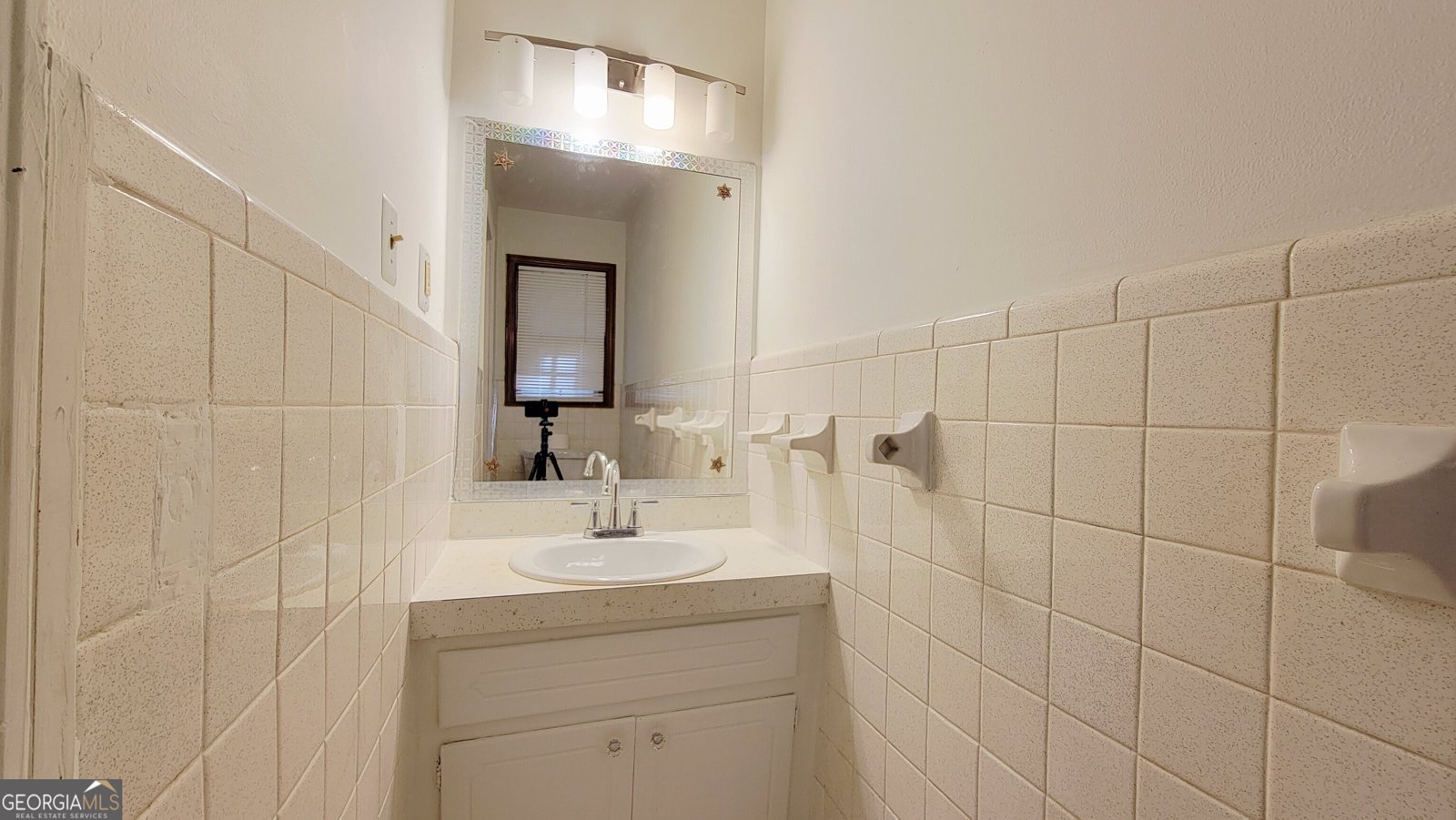 6061 Winview Drive Forest Park - 15