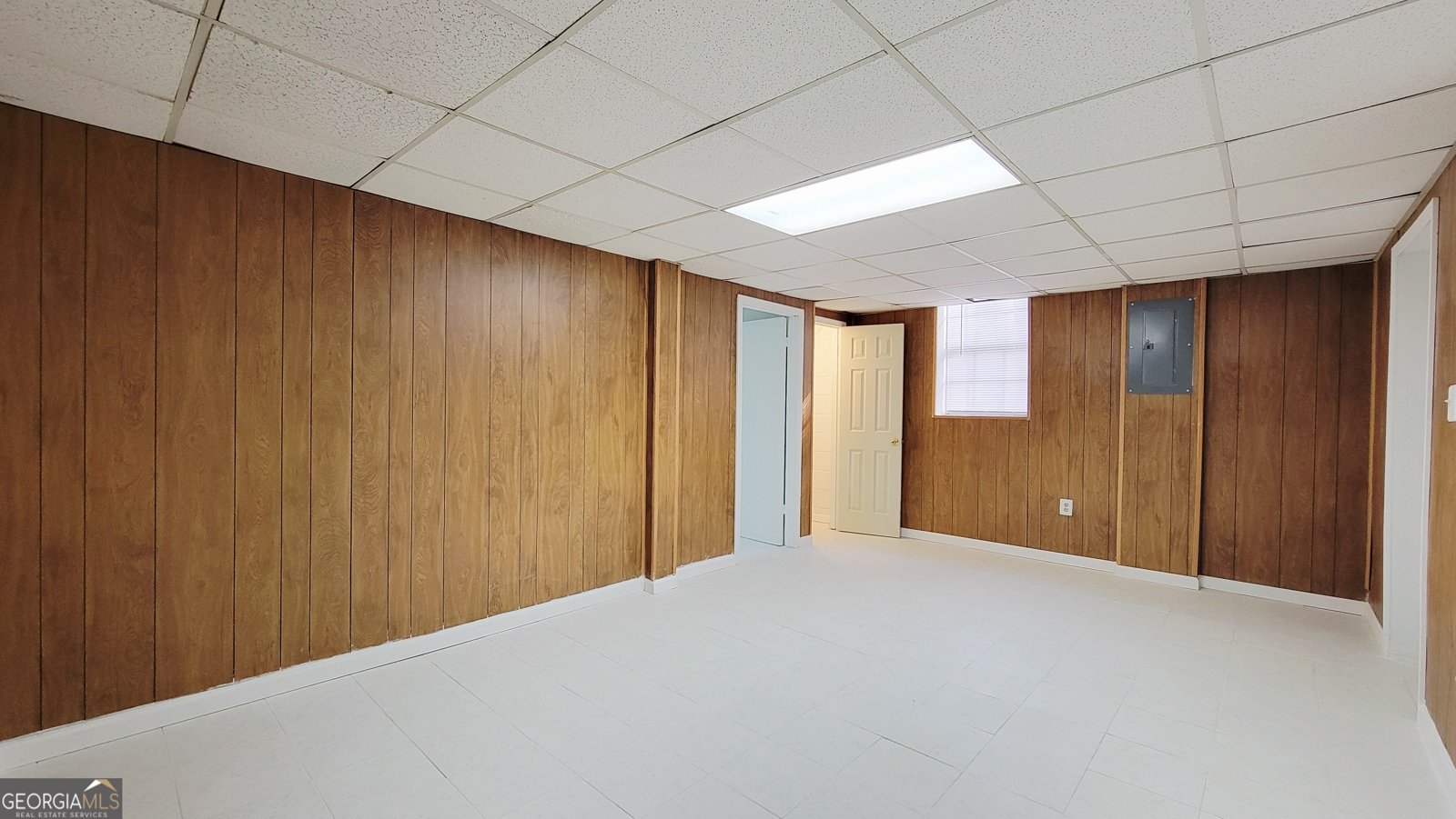 6061 Winview Drive Forest Park - 28