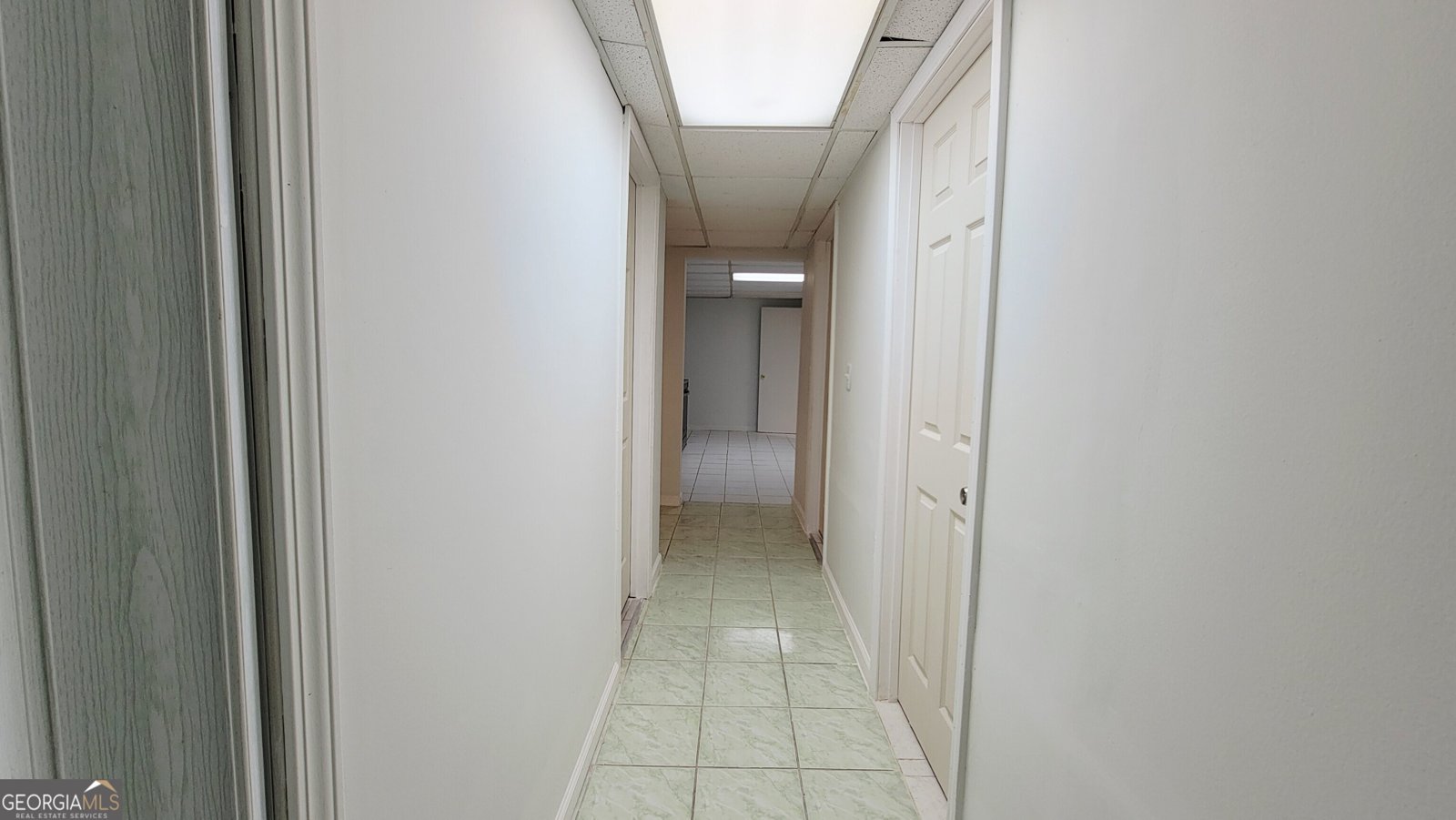 6061 Winview Drive Forest Park - 37