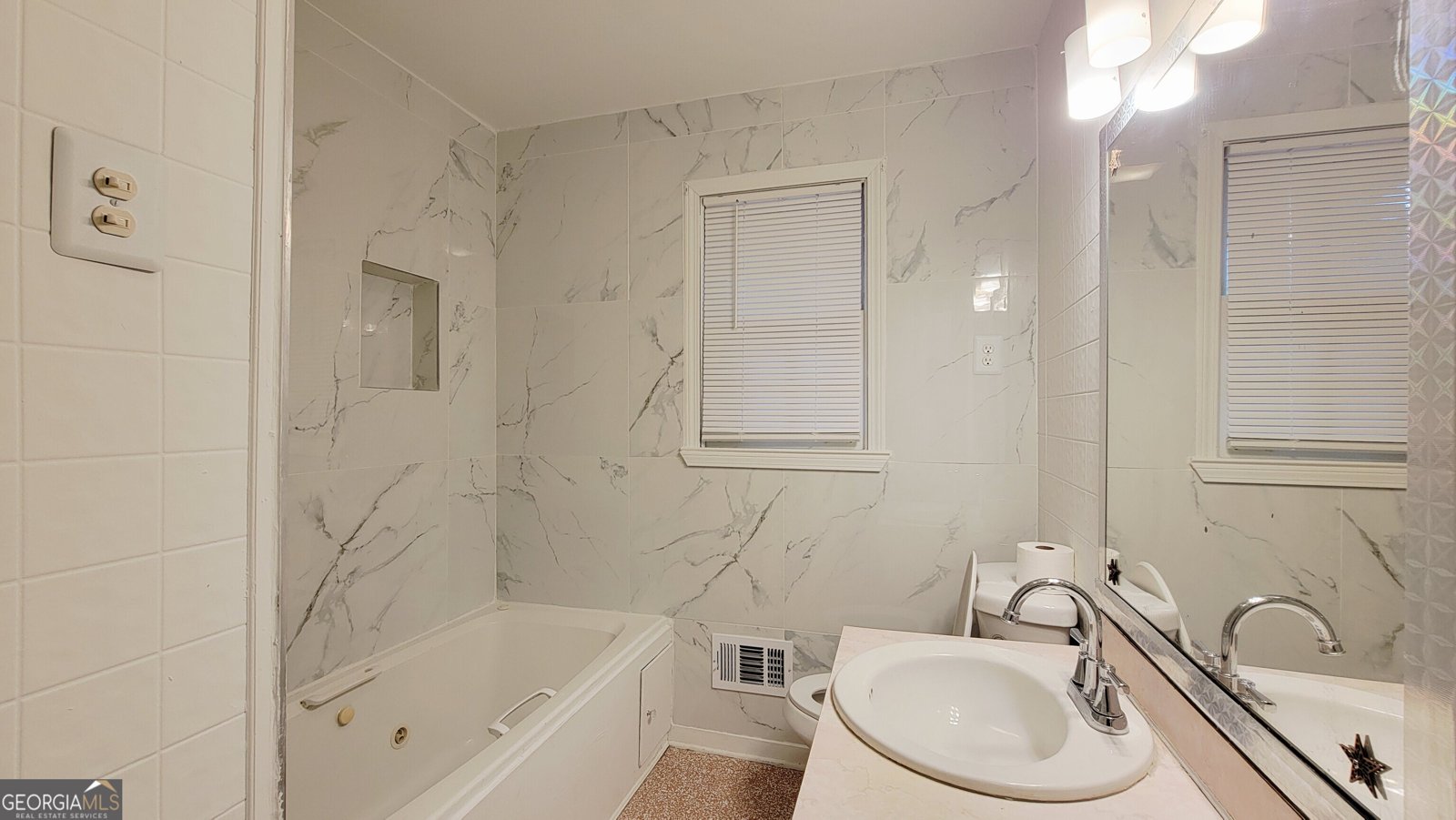 6061 Winview Drive Forest Park - 9