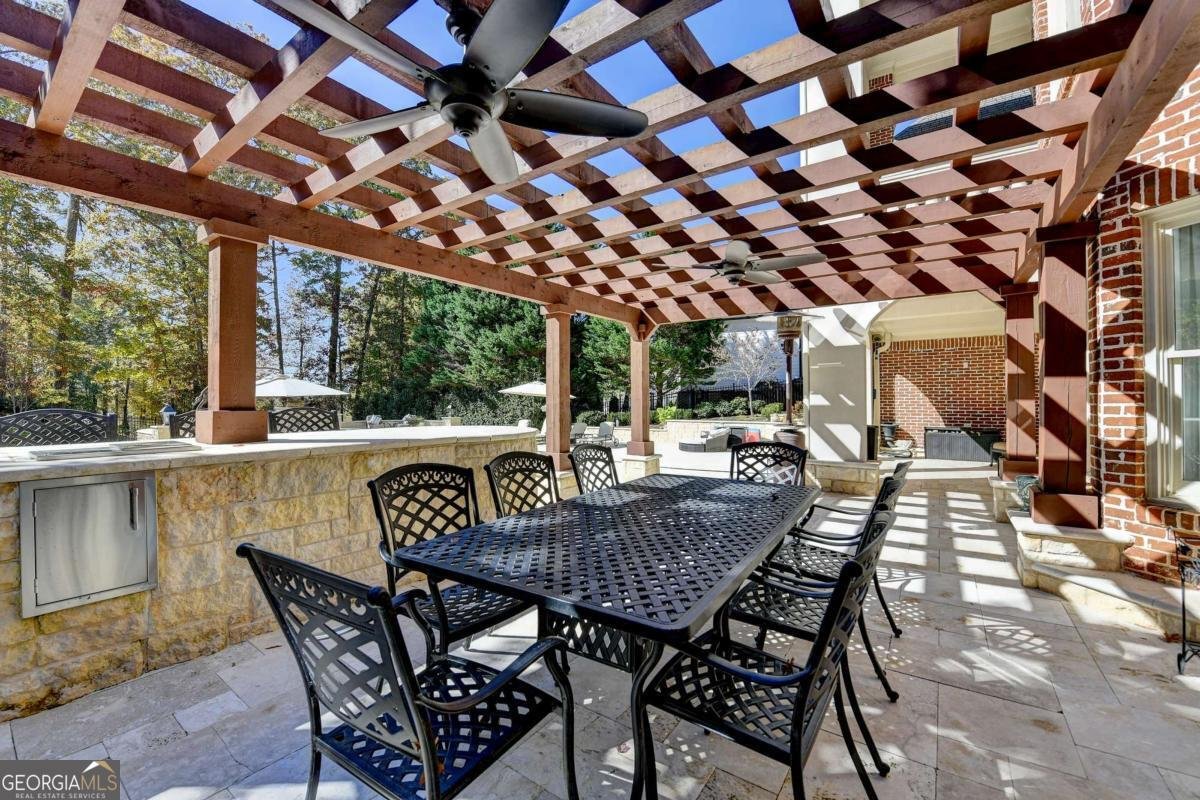 6680 Sunbriar Drive Cumming - 76