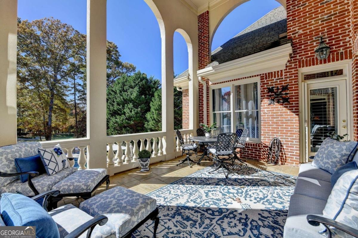 6680 Sunbriar Drive Cumming - 90