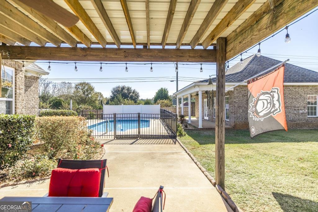 35 Falcon Crest Way Byron - 2