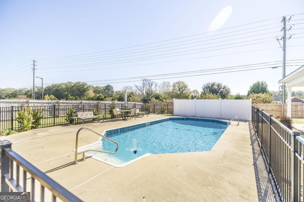 35 Falcon Crest Way Byron - 6