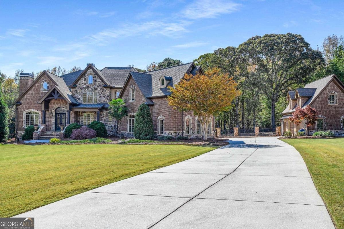 2145 Jones Phillips Road Dacula - 33