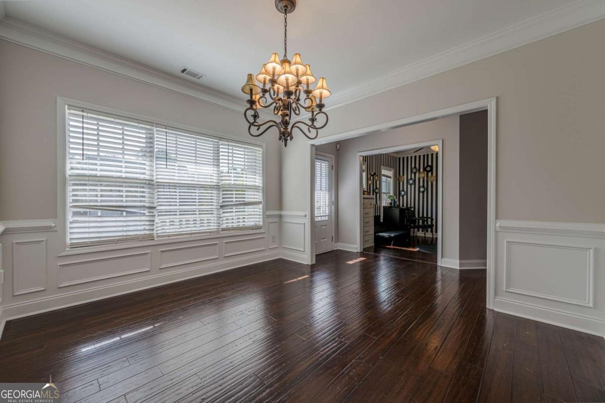 890 Sapphire Lane Sugar Hill - 18