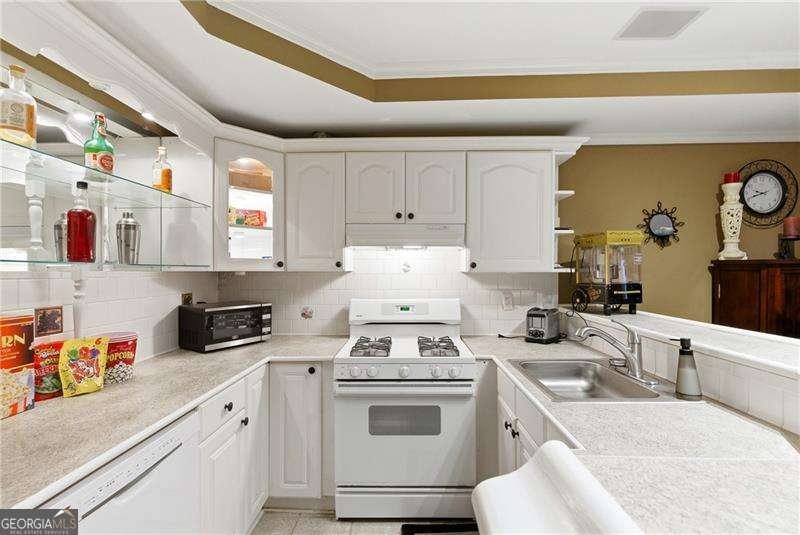 360 Gunston Hall Circle Milton - 53