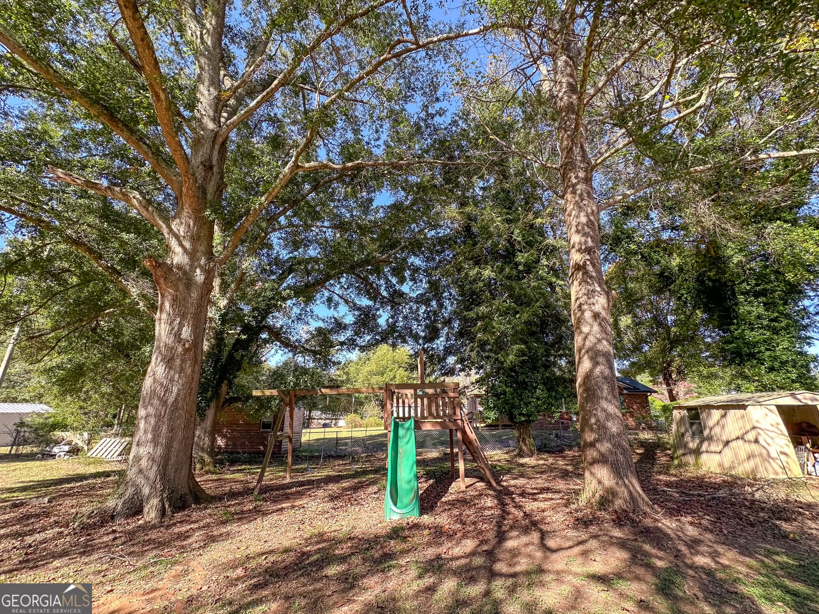 838 Virginia Lane Hull - 36