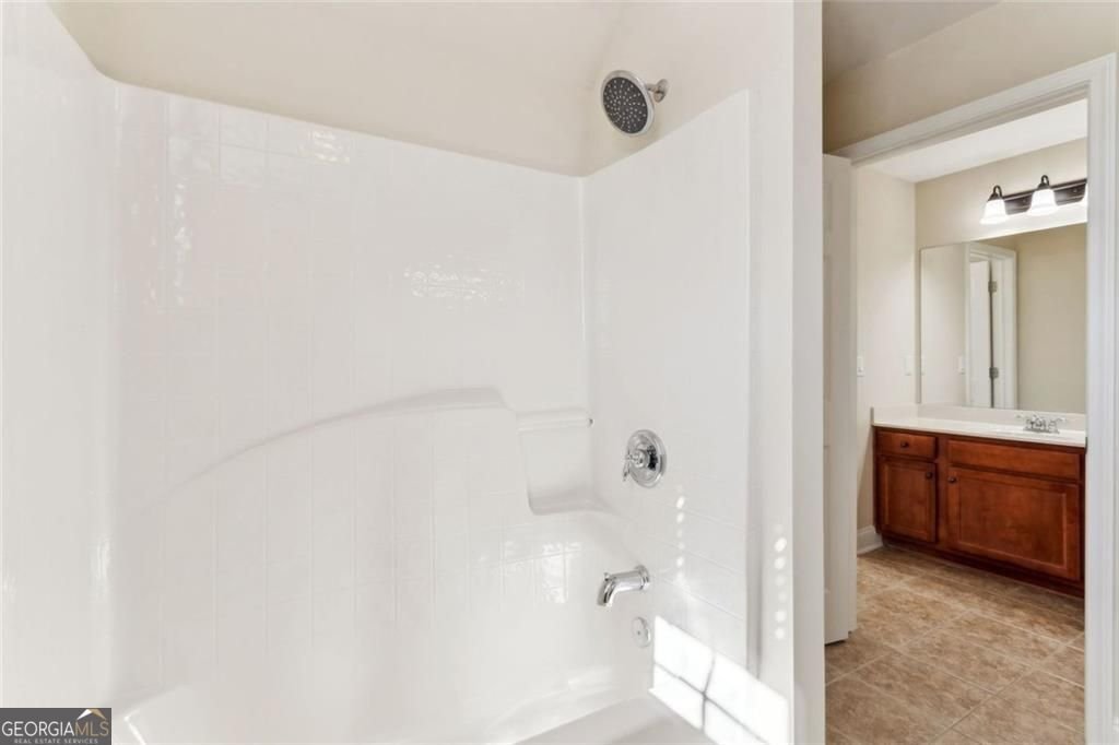 1049 Amber Waves Avenue Hoschton - 42