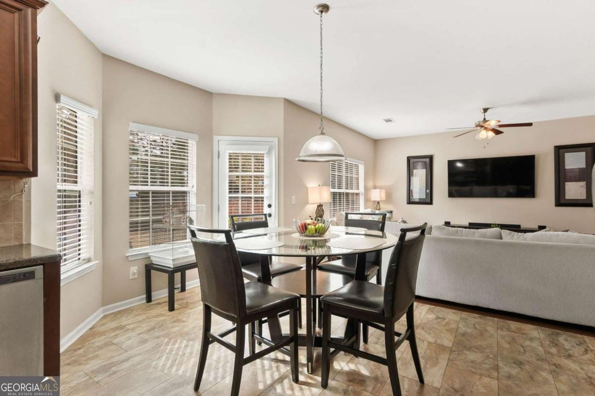 3024 Gayle Manor Lane Snellville - 14