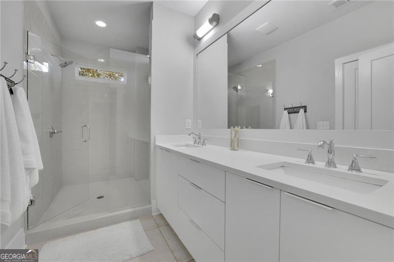 151 Flat Shoals Avenue Atlanta - 3