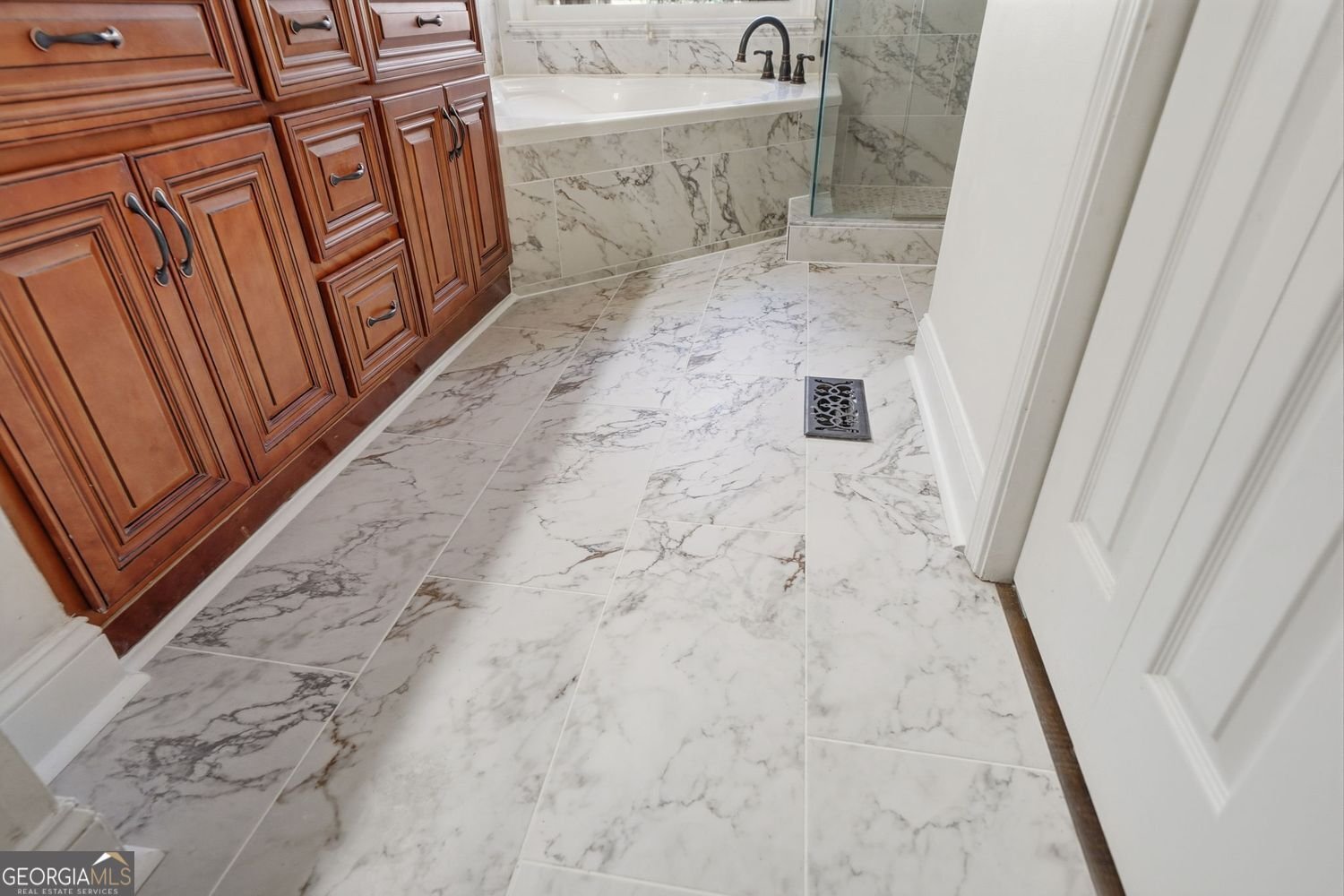 3000 Chamonix Drive Cumming - 33