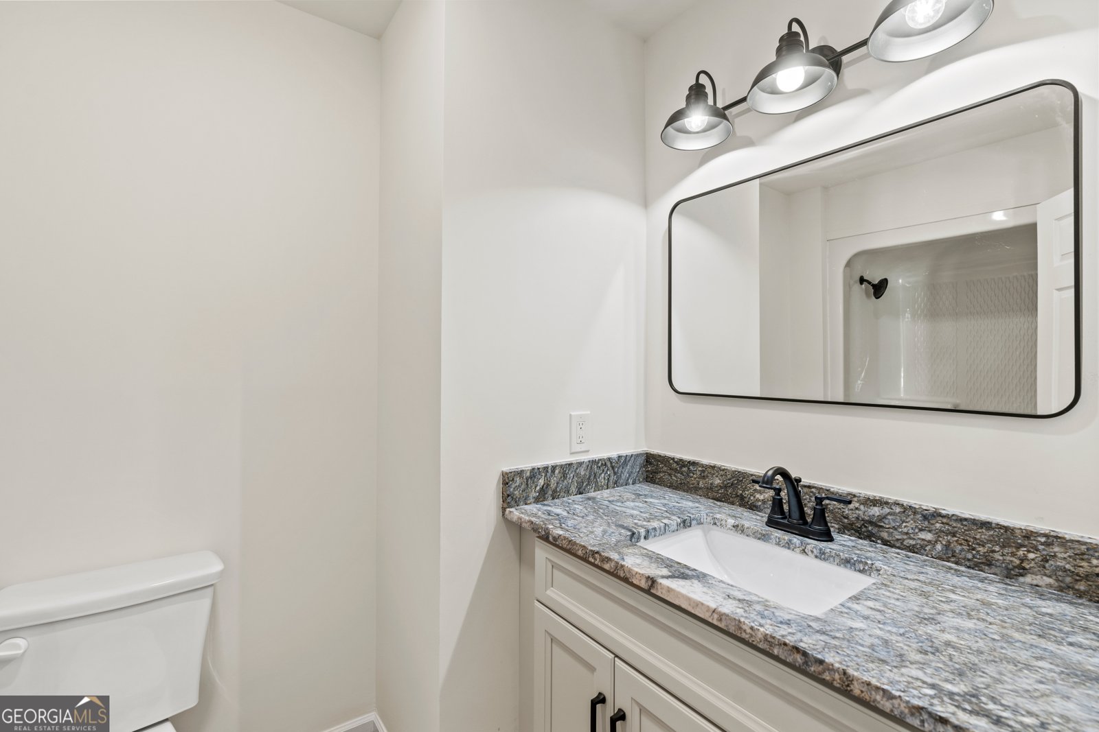 6421 Holly Springs Road Clermont - 37