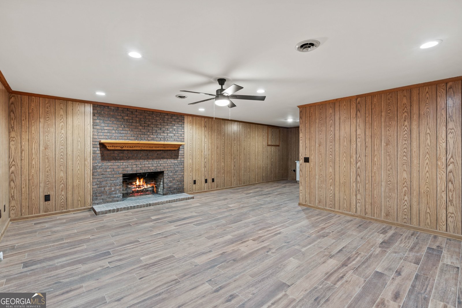 6421 Holly Springs Road Clermont - 39