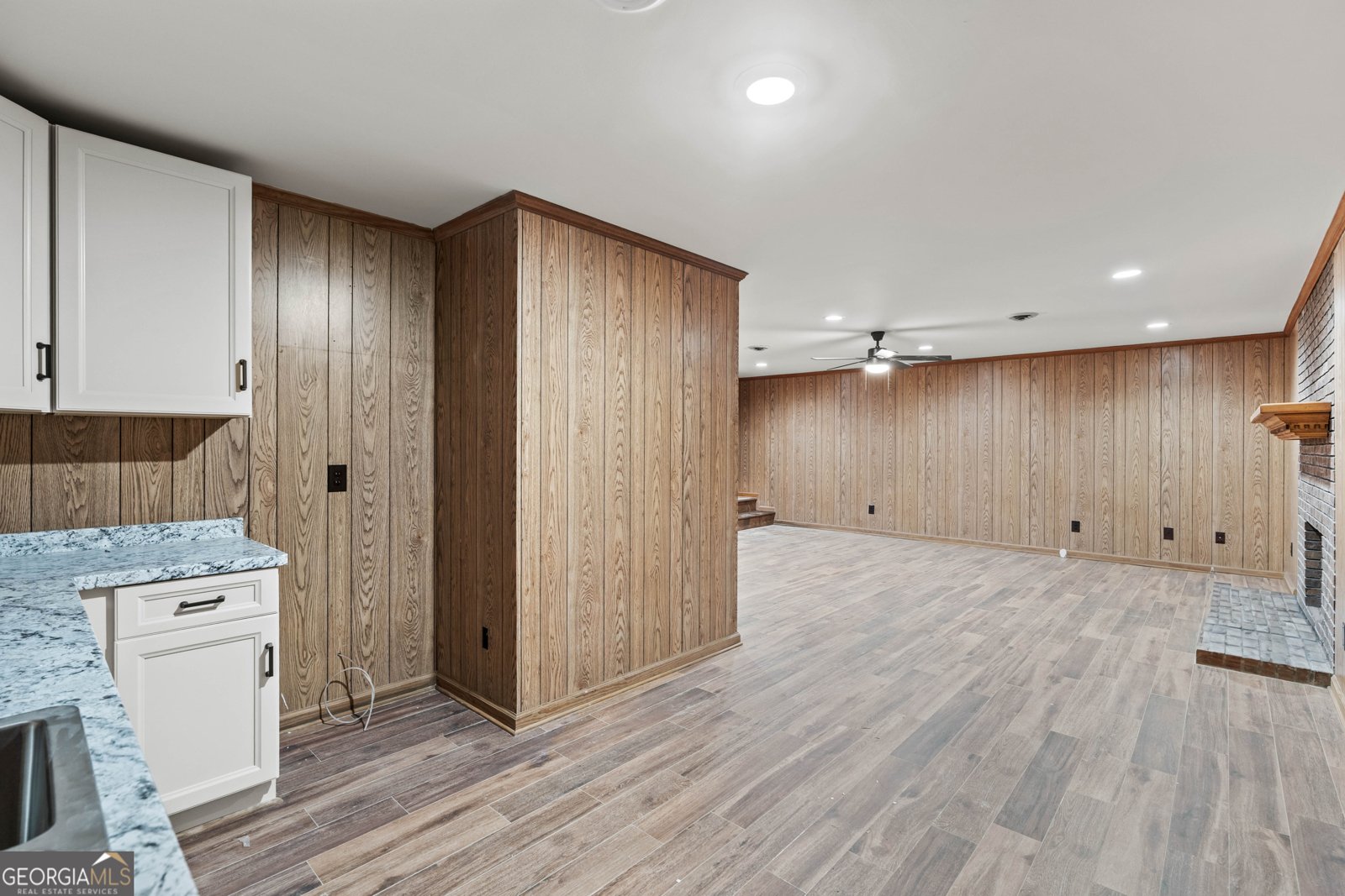 6421 Holly Springs Road Clermont - 41