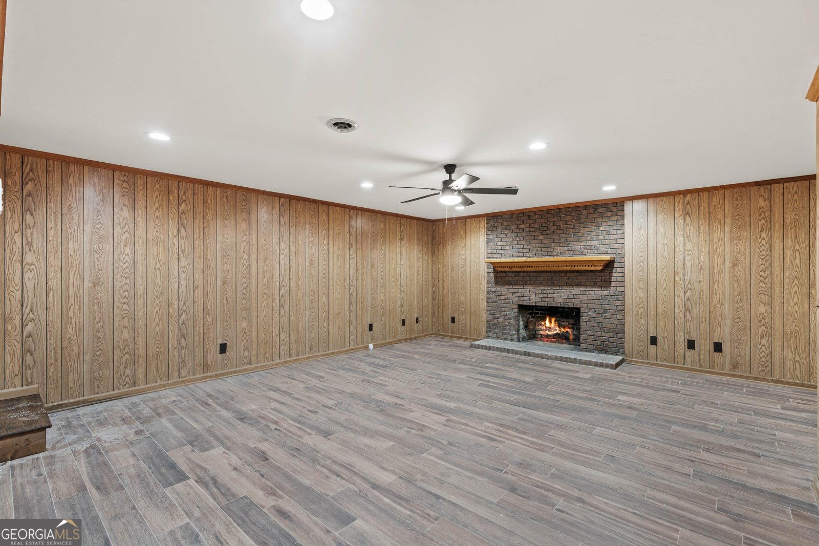 6421 Holly Springs Road Clermont - 44