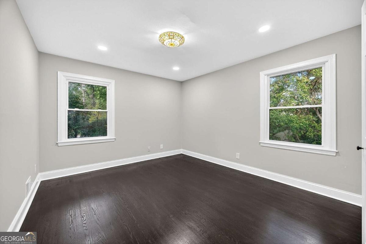 1316 Adams Drive Atlanta - 19