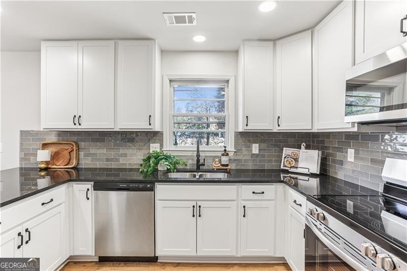 2179 Warren Drive Austell - 10