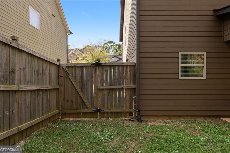 4142 Woodland Park Drive Atlanta - 22