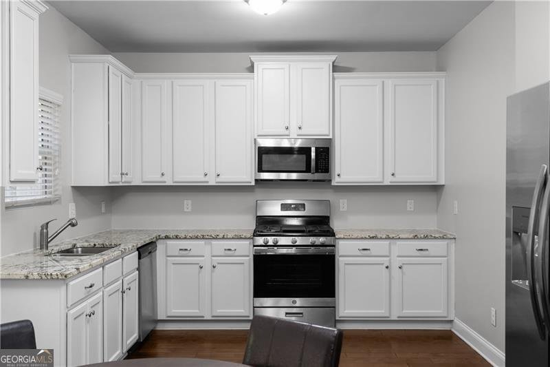 4142 Woodland Park Drive Atlanta - 8