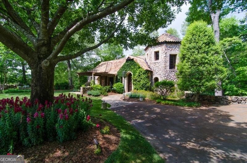 2100 West Wesley Road Atlanta - 16