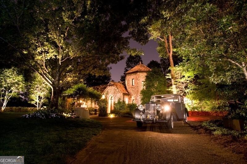 2100 West Wesley Road Atlanta - 17