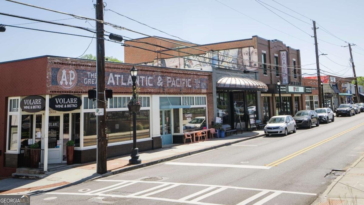 204 College Circle Atlanta - 7