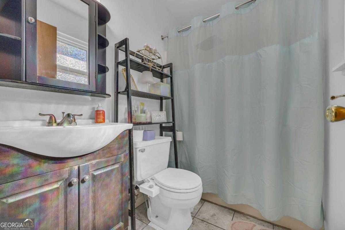 235 Round Table Road Athens - 3