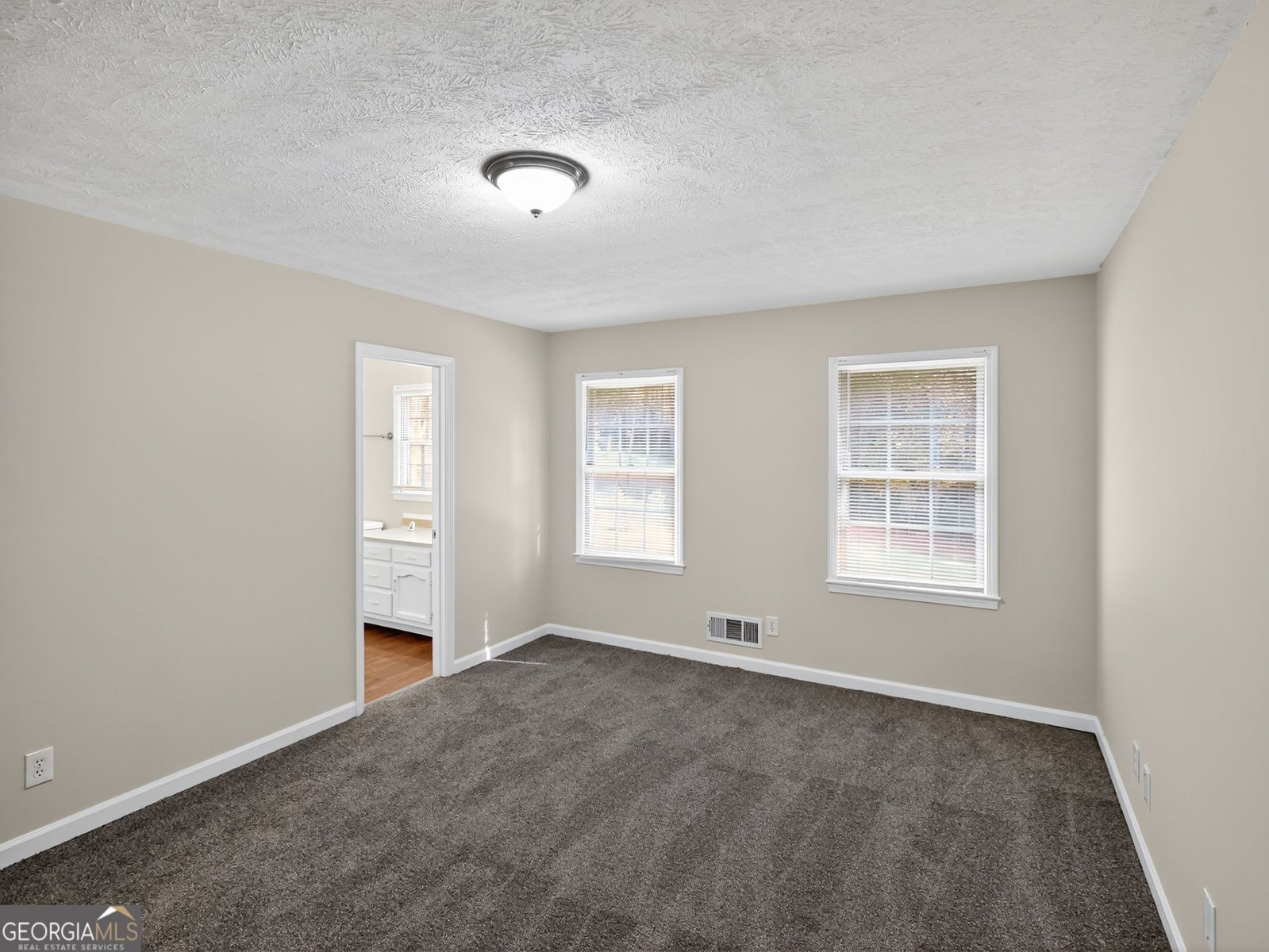 3927 Scarlet Ohara Drive Ellenwood - 33