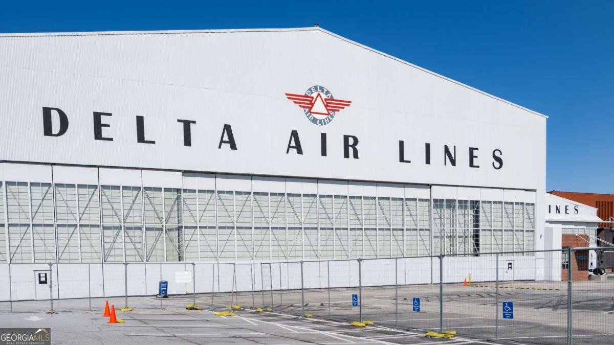 226 College Circle Atlanta - 47