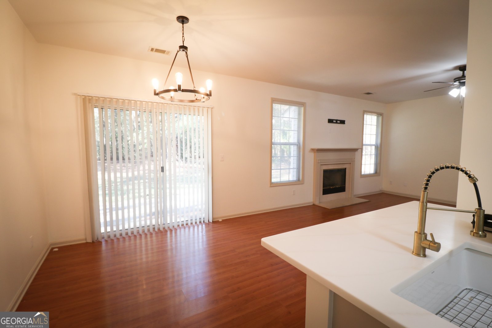 25 Chemin Place Sharpsburg - 26