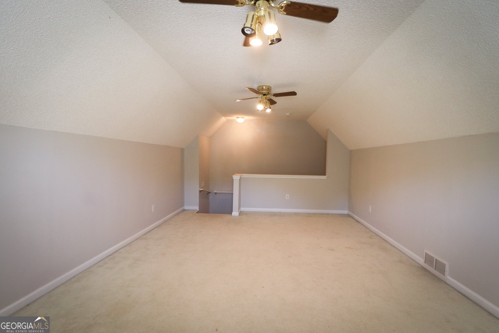 25 Chemin Place Sharpsburg - 33