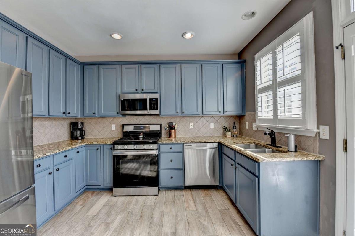 4422 Grove Field Park Suwanee - 5