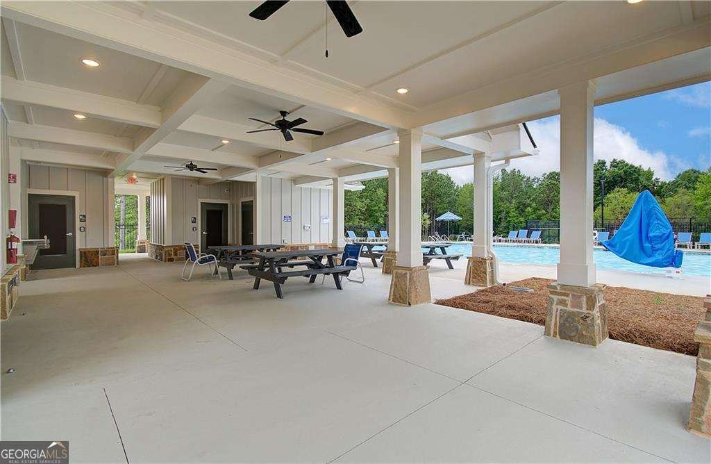 274 Linford Drive Locust Grove - 38