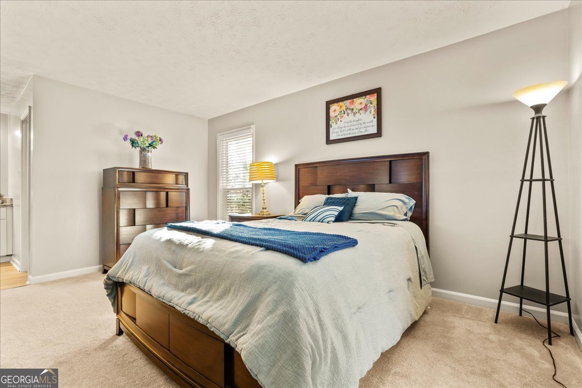 1009 Lake Pointe Circle Roswell - 13