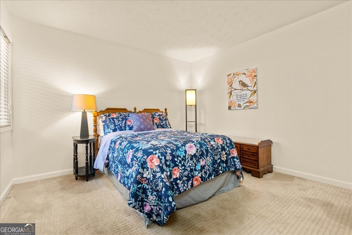 1009 Lake Pointe Circle Roswell - 18