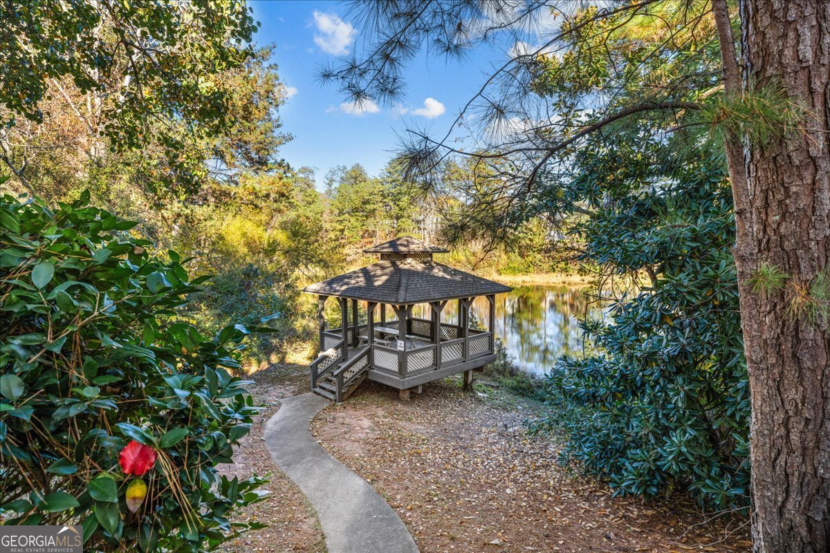 1009 Lake Pointe Circle Roswell - 24