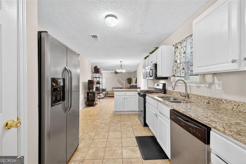 886 DESHON CREEK Drive Lithonia - 5