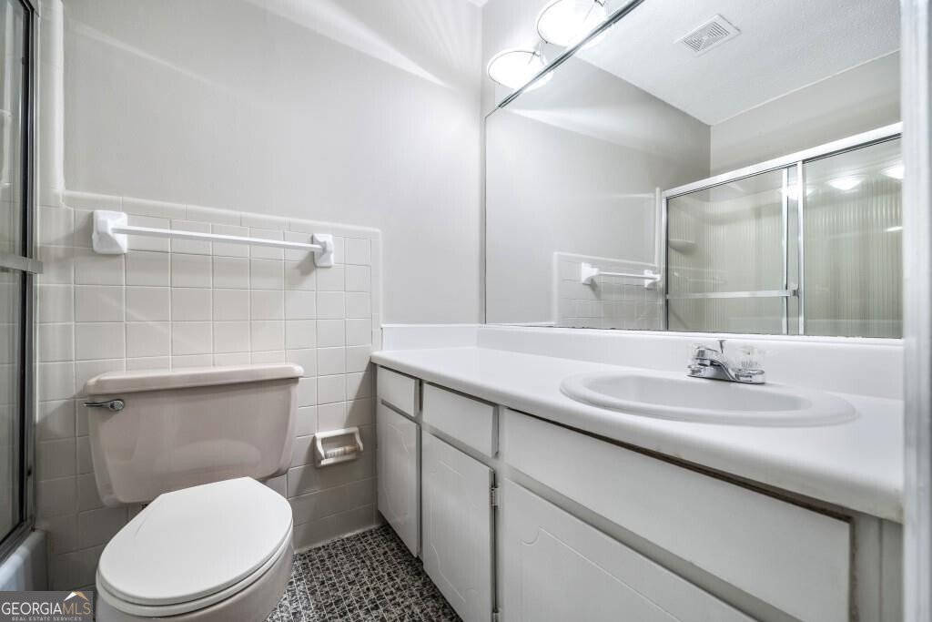 5629 Kingsport Drive Atlanta - 5