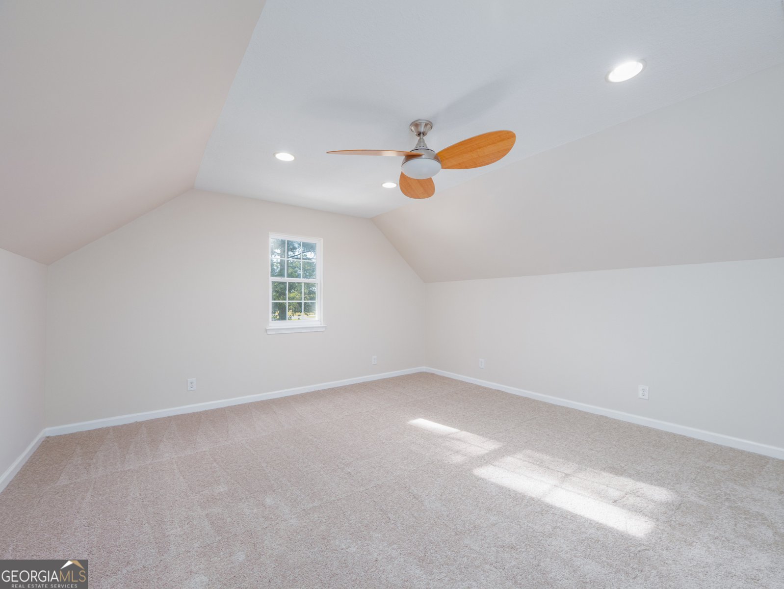 102 Winchester Road Waverly - 33