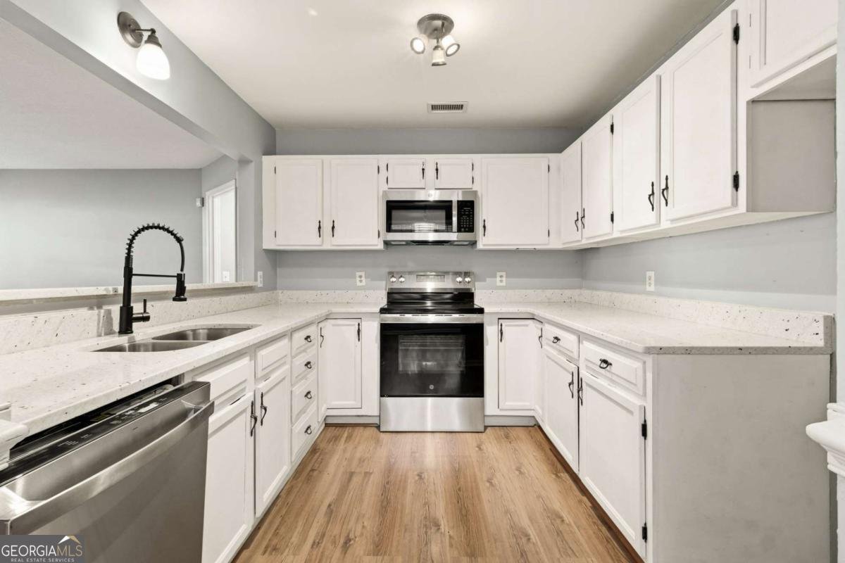 1121 Cannongate Crossing Marietta - 11