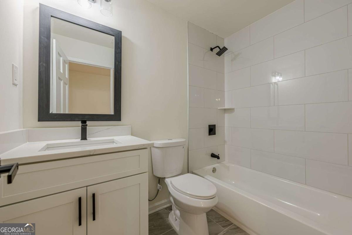 997 Carlisle Road Stone Mountain - 48