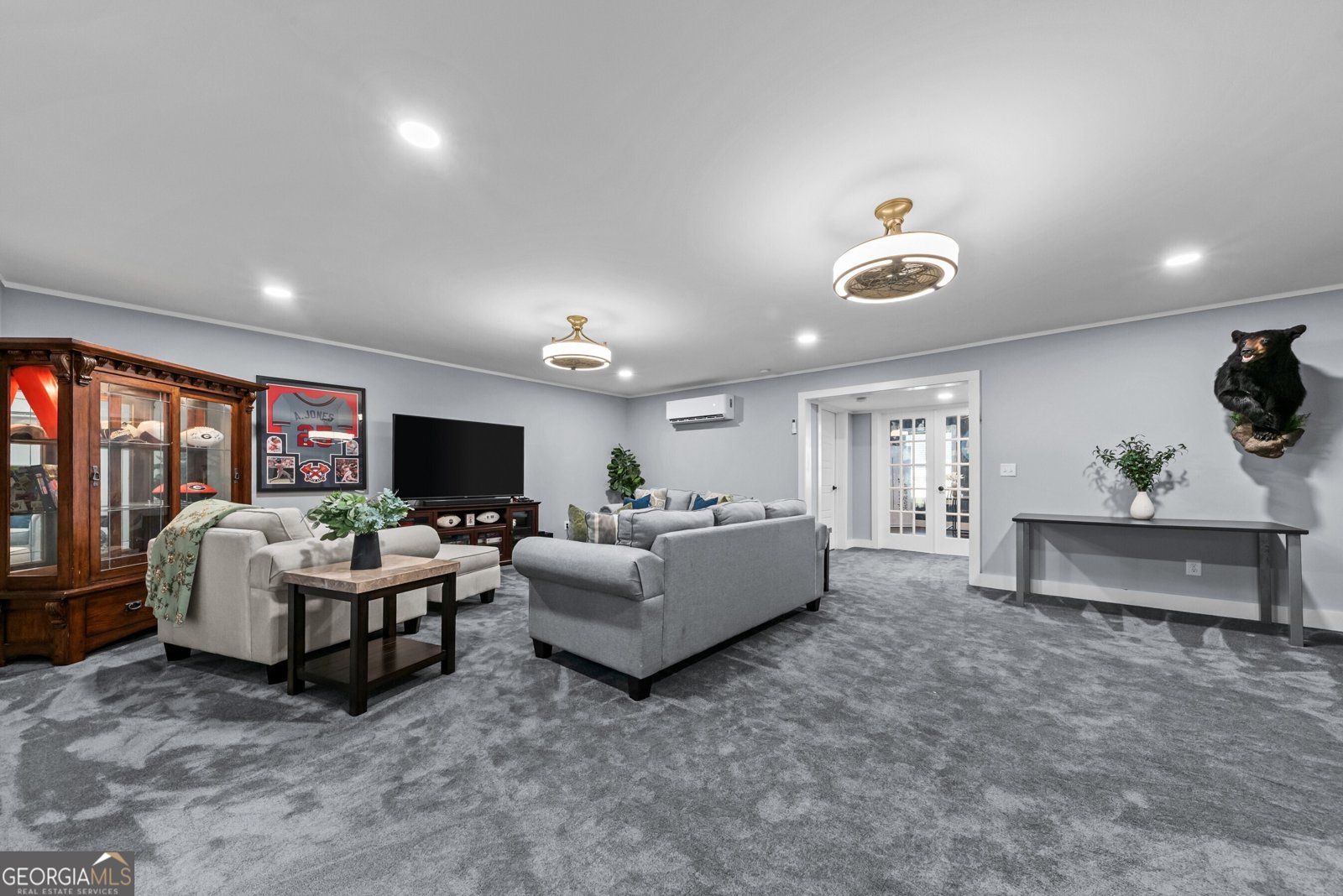 1040 Peacock Drive Bishop - 35