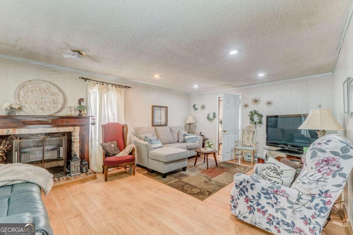 8690 Silver Hill Lyerly - 17