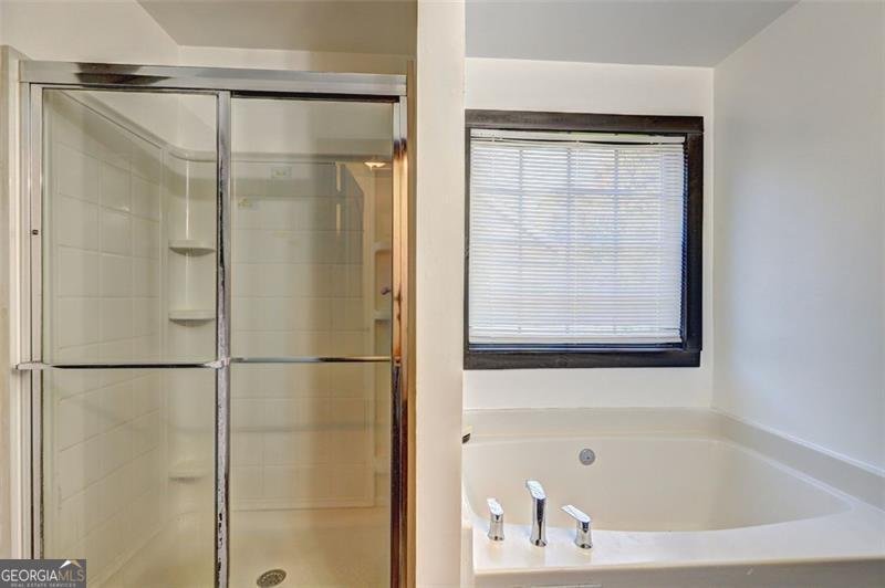 512 VICKERS Lane Locust Grove - 14