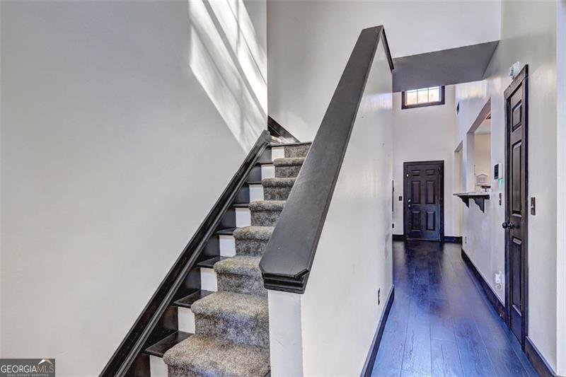 512 VICKERS Lane Locust Grove - 32