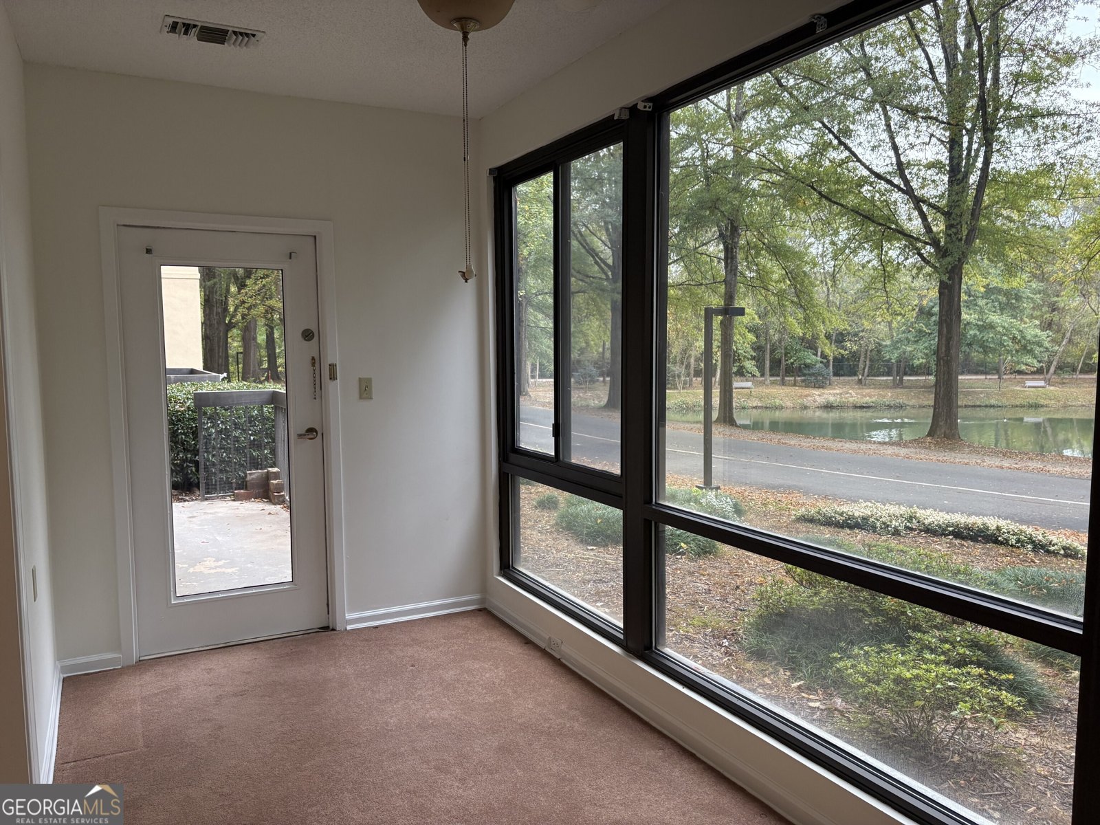 1800 Clairmont Lake Decatur - 12