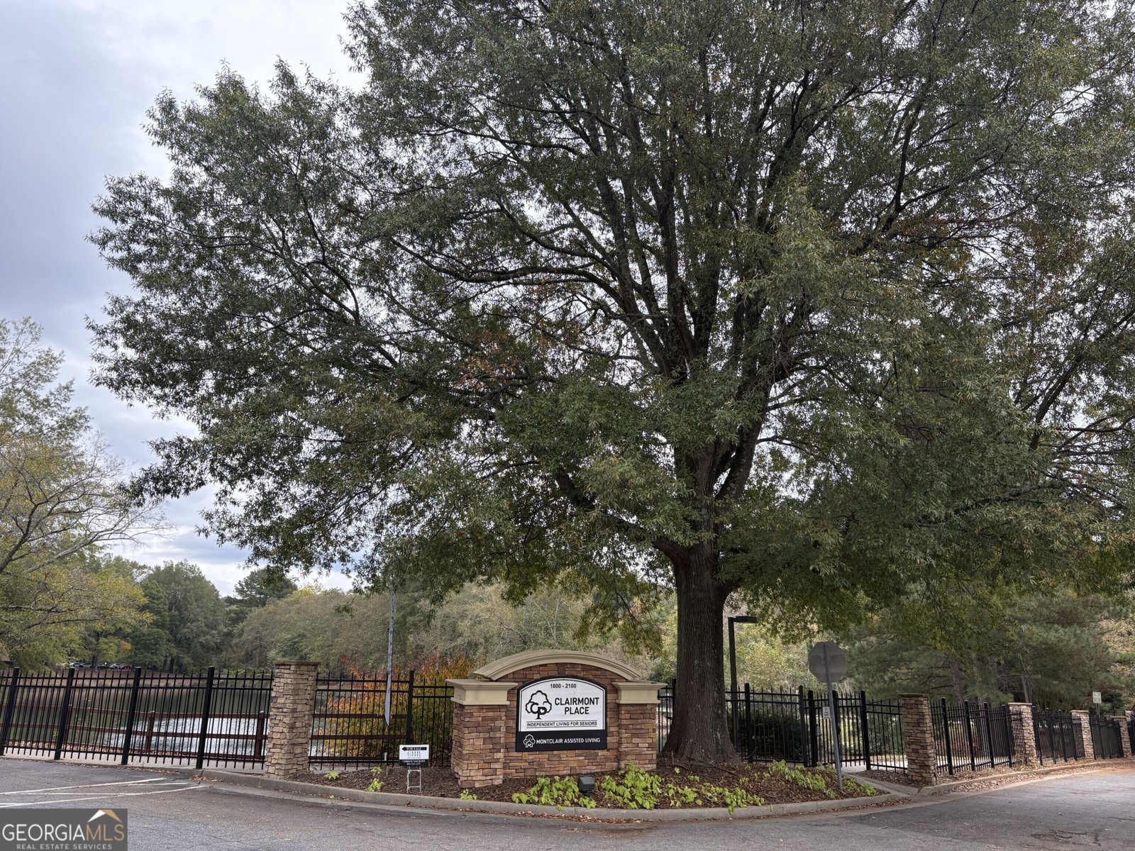 1800 Clairmont Lake Decatur - 2